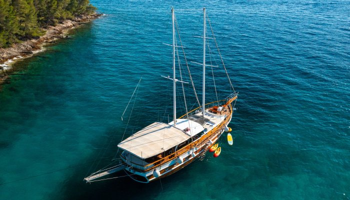 sailing gulet on tour in croatia