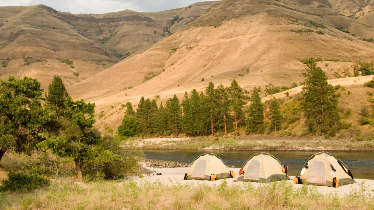 tents along the salmon river