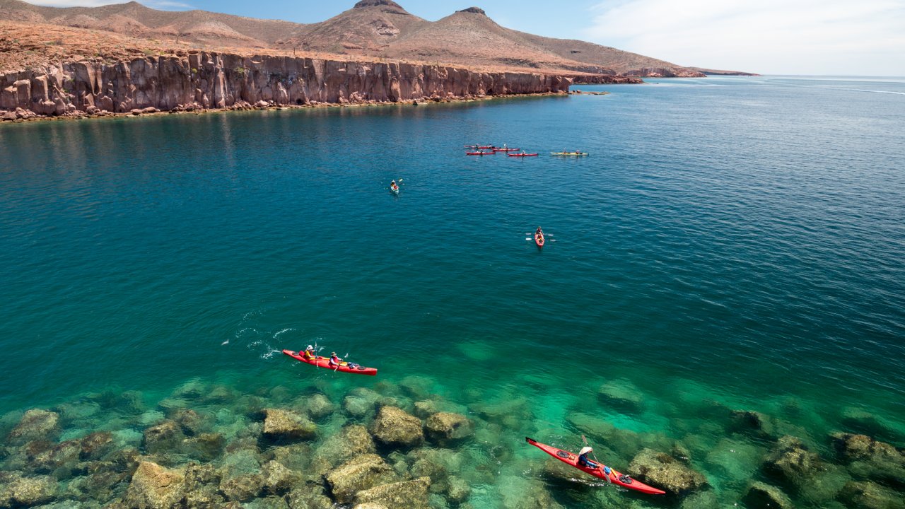 Sea kayakers in Island Espiritu Santo, Baja, California Sur
